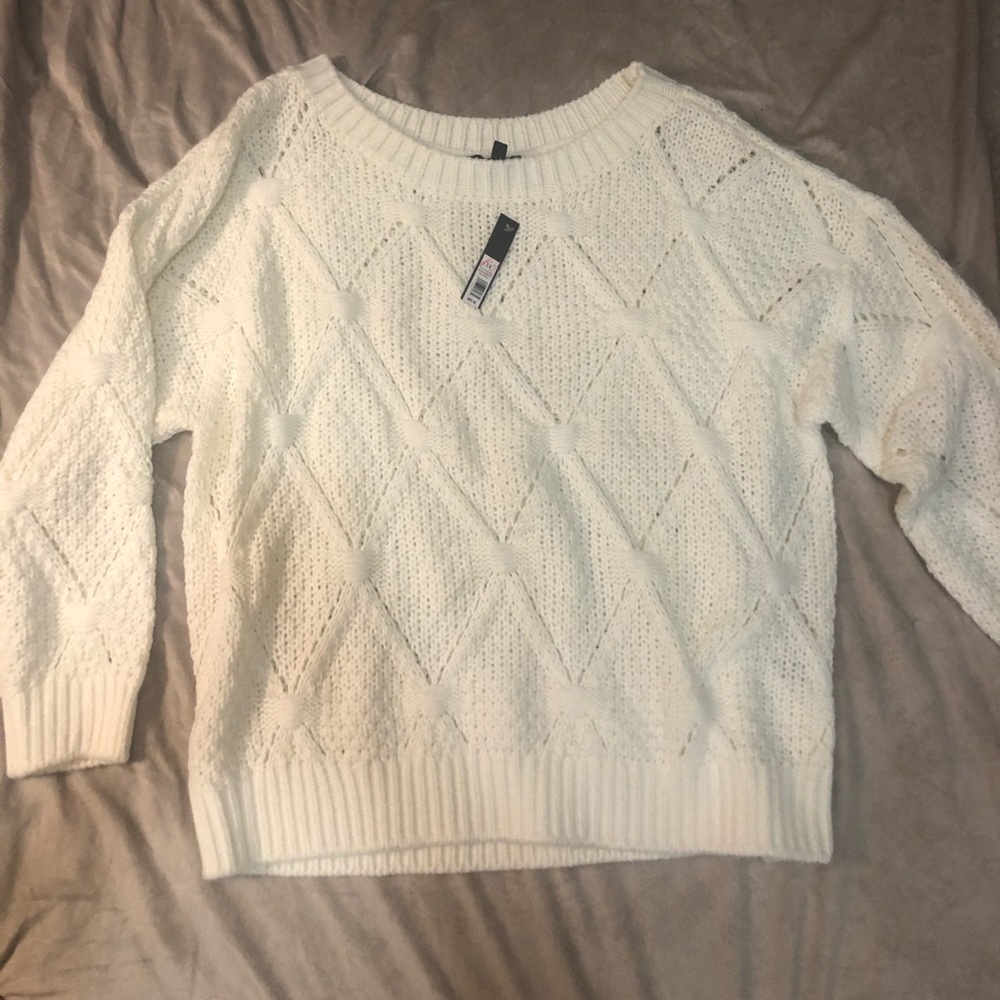 NWT THE LIMITED CREAM KINT SWEATER